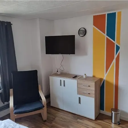 Camping In Rodt Mit Gemeinschaftsbad Und Küche St. Vith