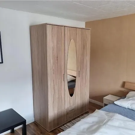 In Rodt Mit Gemeinschaftsbad Und Küche Camping *